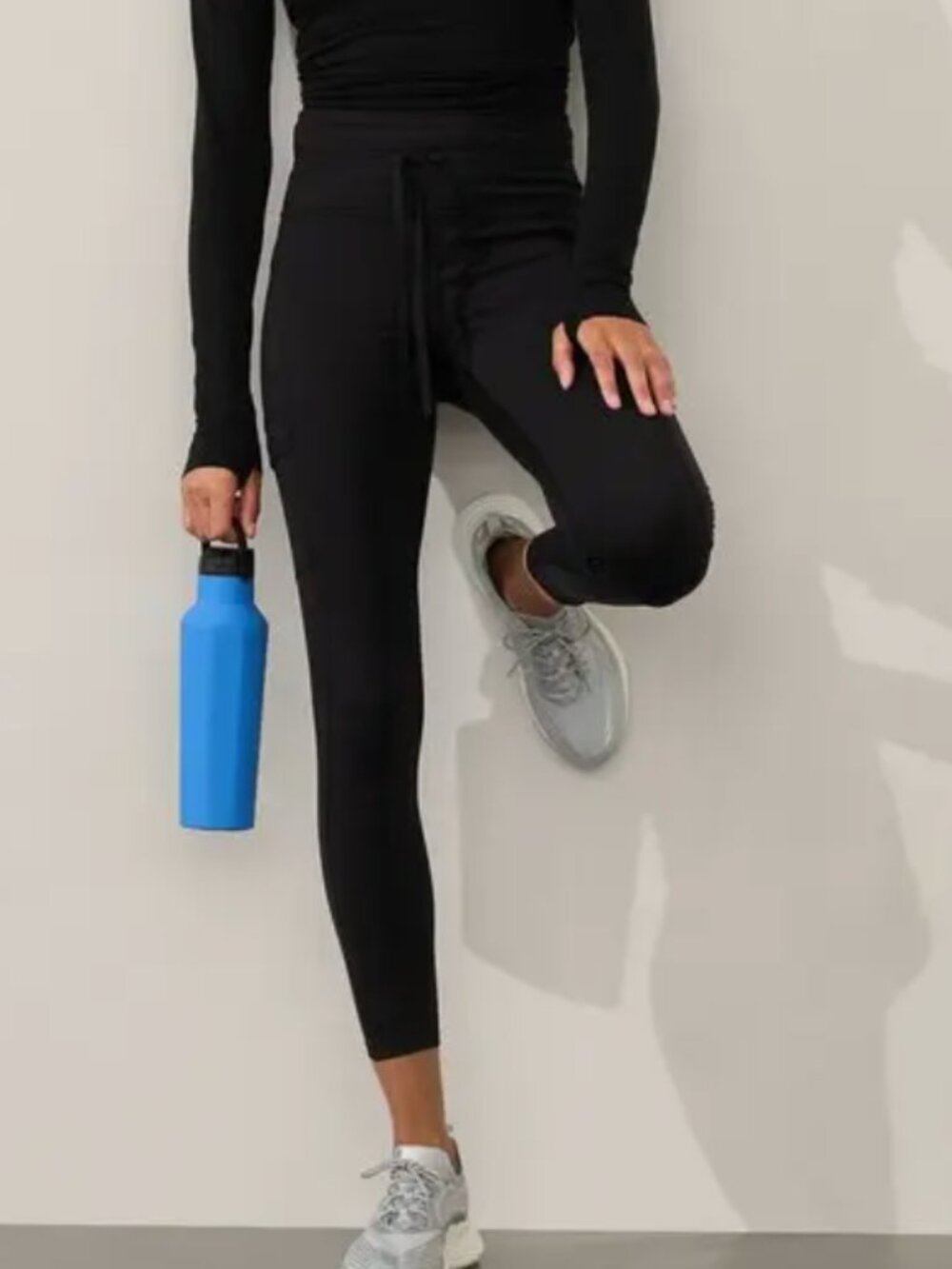 Athleta NWT Rainier High Rise Cargo Pockets Compression Tight Legging Black, L/P